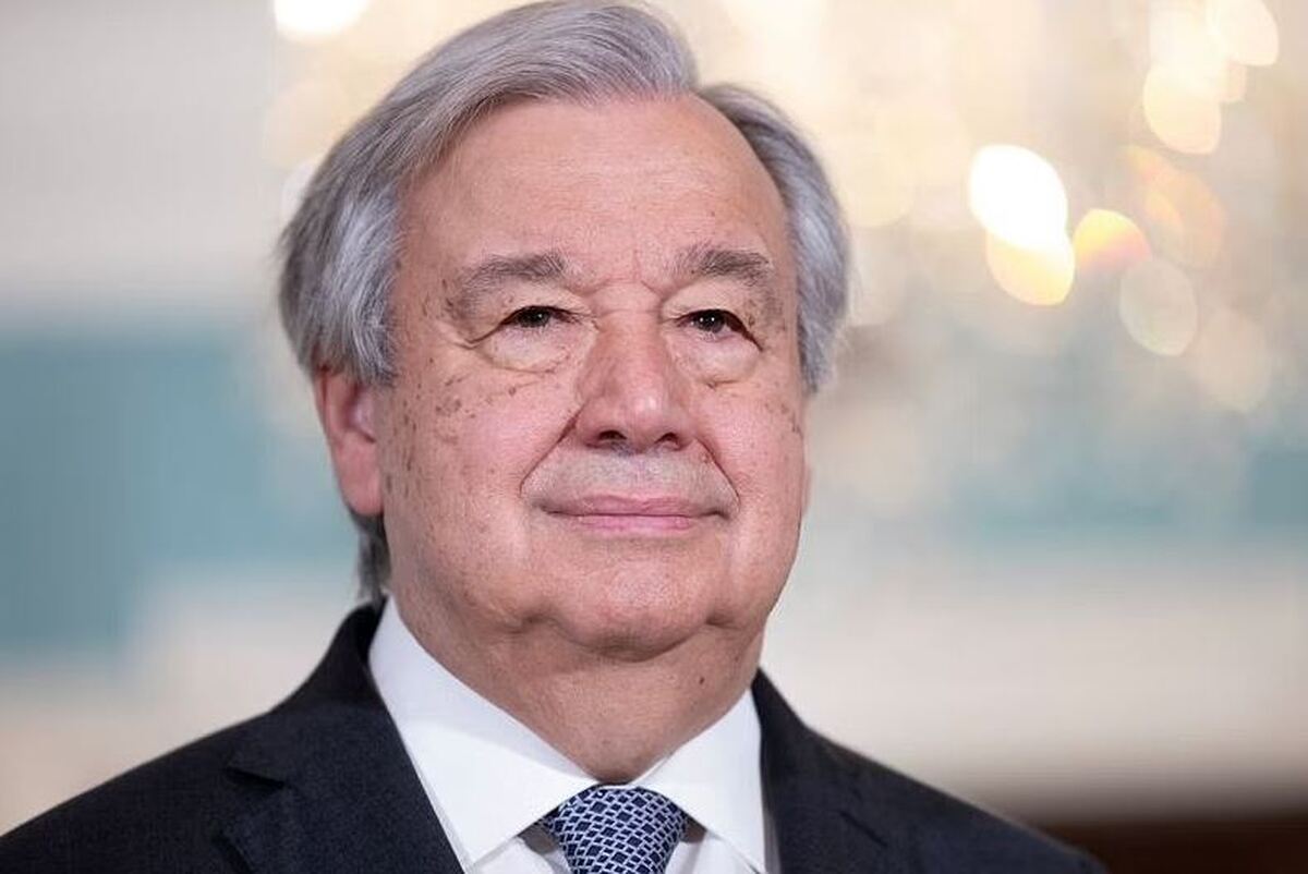 دبیرکل سازمان ملل حین پرواز به دوحه به خبرنگار الجزیره گفته است که سازمان ملل به هیچ عنوان از افغانستان خارج نمی‌شود.