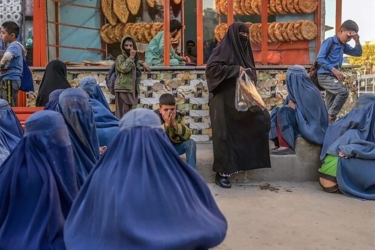 براساس گزارش جهانی درباره بحران‌های غذایی، افغانستان در جمع هفت کشوری است که شهروندان آن با فقر و گرسنگی حاد مواجه‌ هستند.