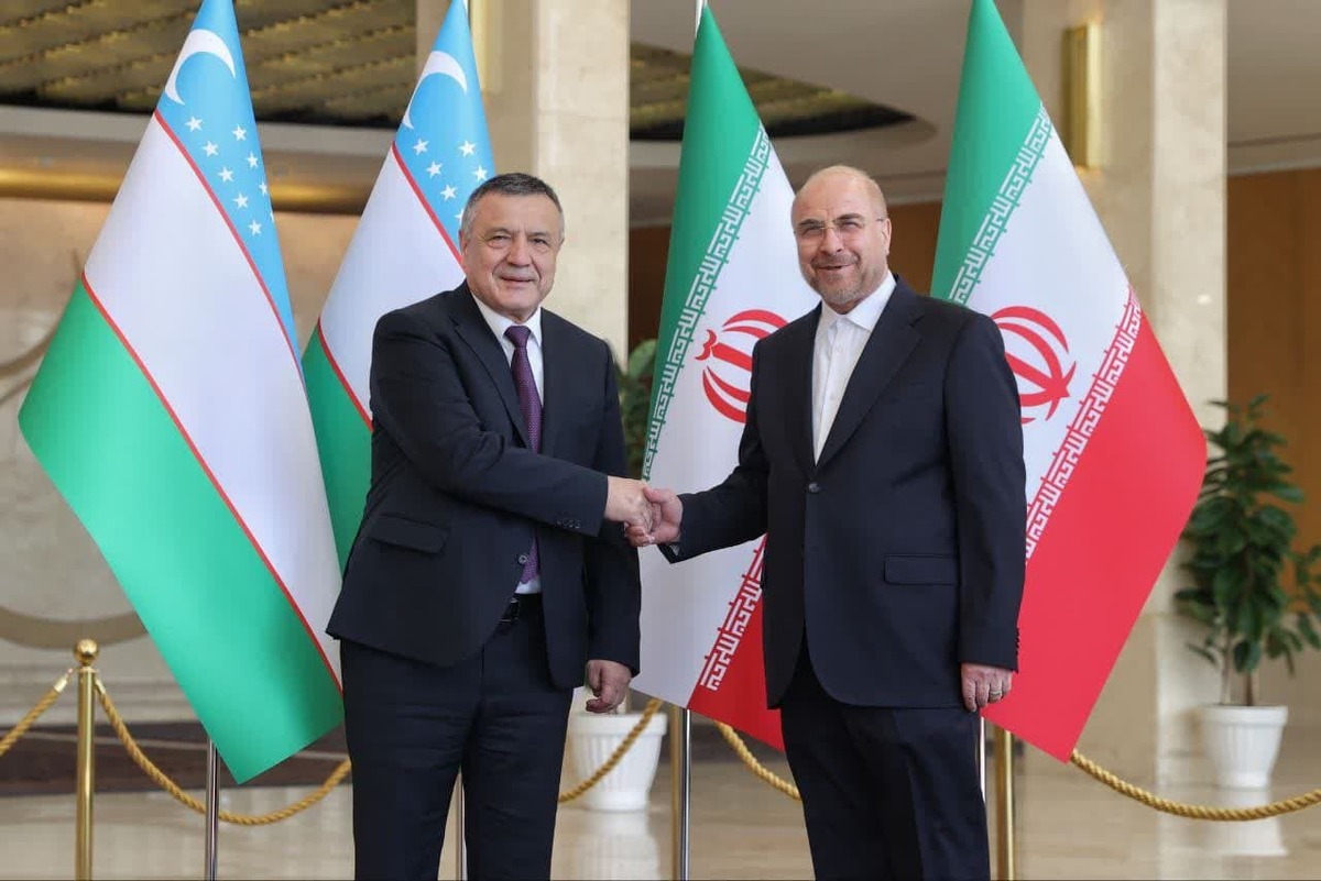 رئیس مجلس قانون‌گذاری ازبکستان، با ورود به مجلس شورای اسلامی، مورد استقبال رسمی محمدباقر قالیباف رئیس مجلس شورای اسلامی قرار گرفت.