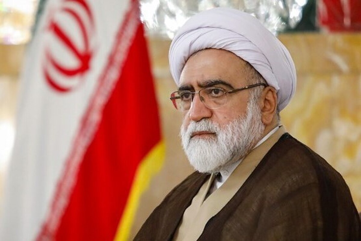 تولیت آستان قدس رضوی تاکید کرد: دلمان را خوش نکنیم به آن جمعیتی که با ما و گرایش ما همراه هستند.