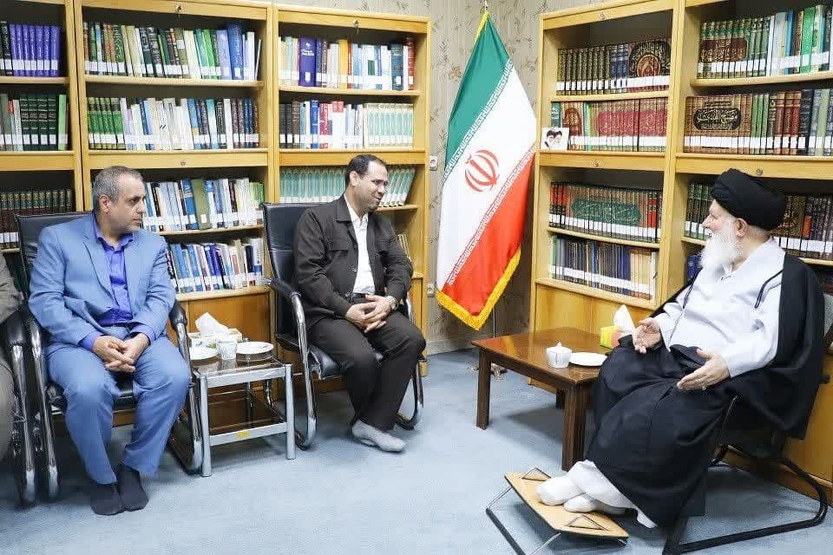 نماینده، ولی فقیه در استان خراسان رضوی گفت: در شرایط کنونی، اگر مسئولی بخواهد به نفع مردم کار کند و کار نظام را پیش ببرد، نباید ملاحظه خستگی خود، ظرفیت محدود نیروی انسانی یا کمبود بودجه را داشته باشد بلکه باید به معنای واقعی کلمه و با تمام توان به میدان بیاید.