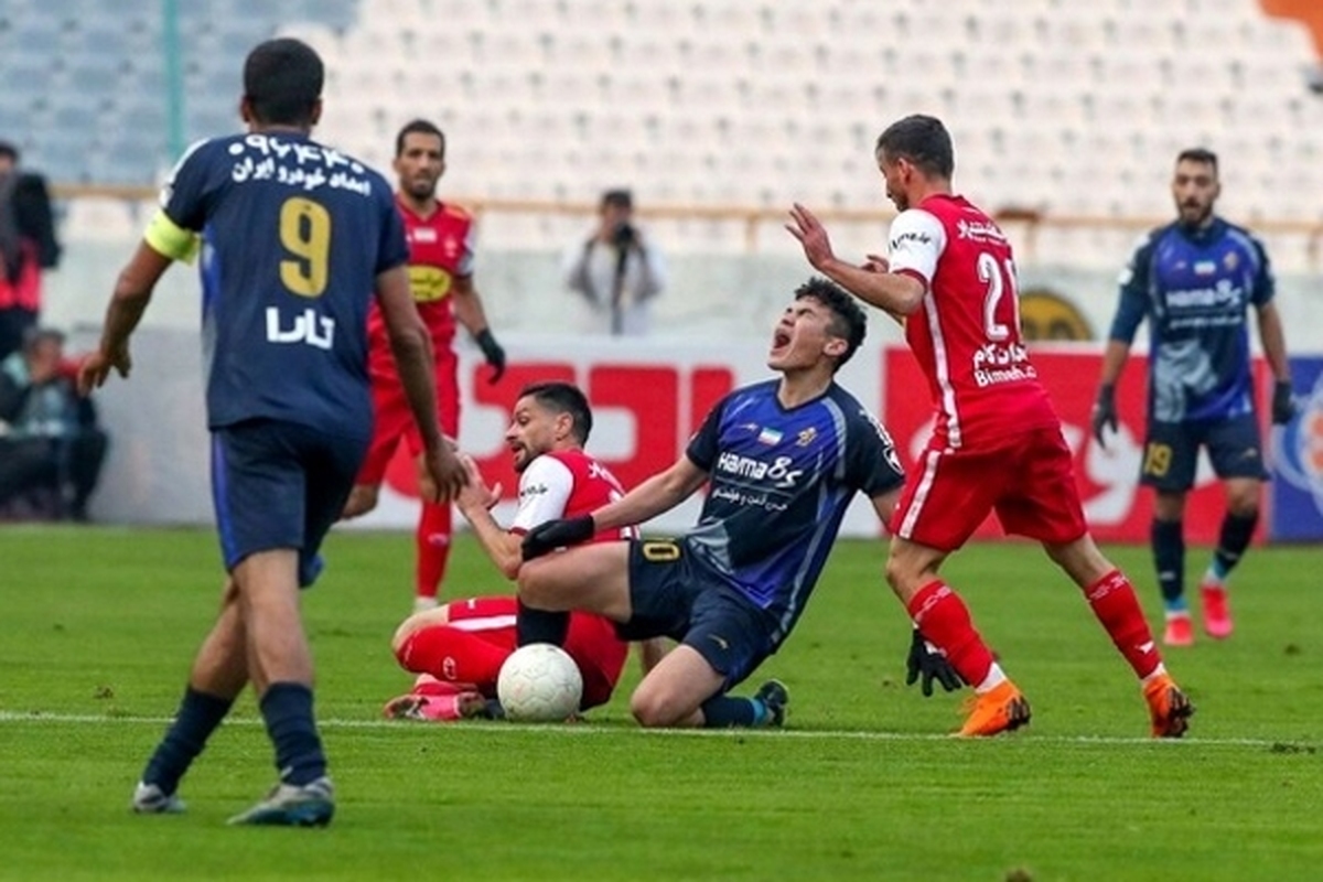 باشگاه پیکان مجبور به قرارداد باورزشگاه آزادی شد.
