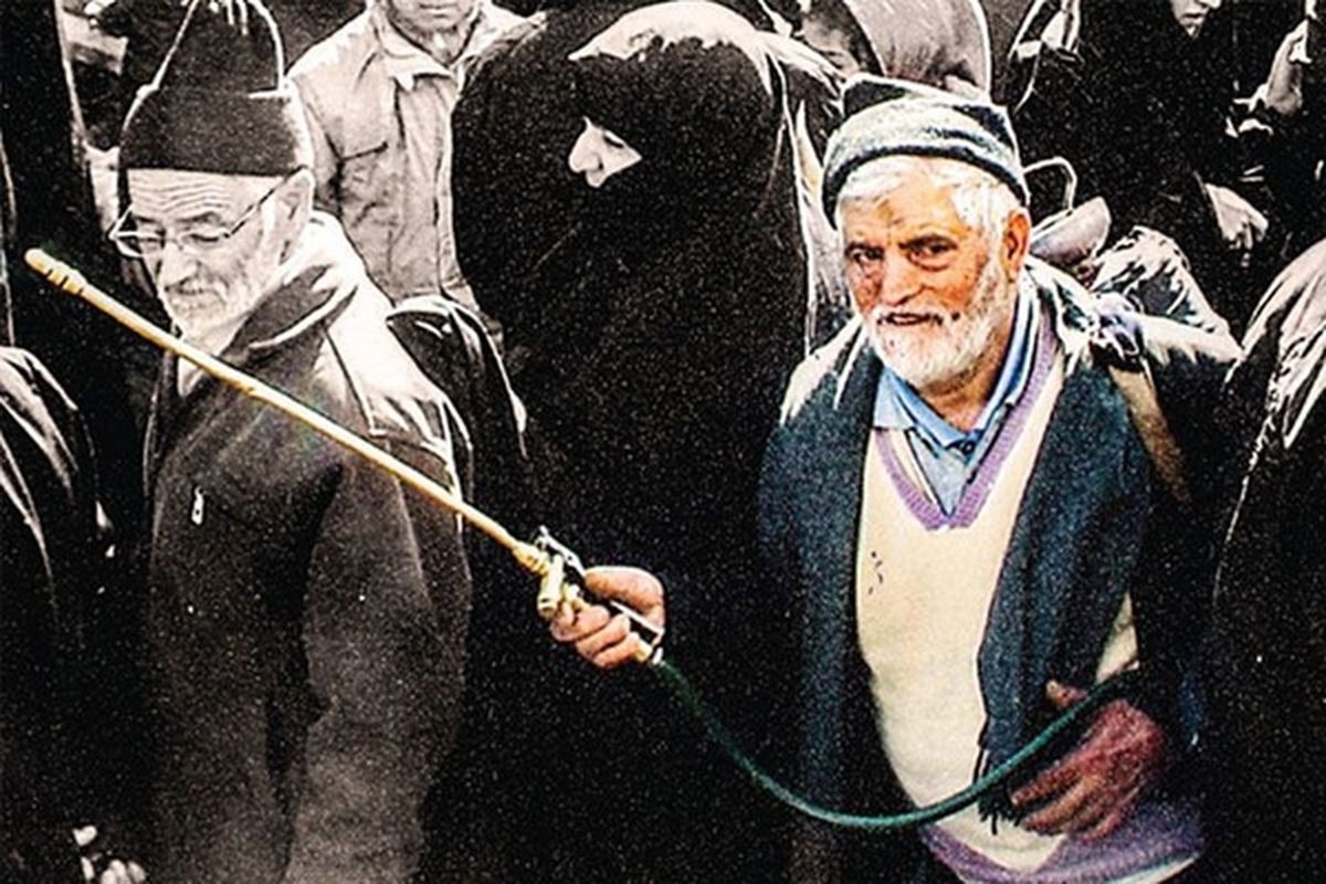 فضل الله برهانی، معروف به حاجی گلاب پاش و پدر شهید نصرالله برهانی داری فانی را وداع گفت.