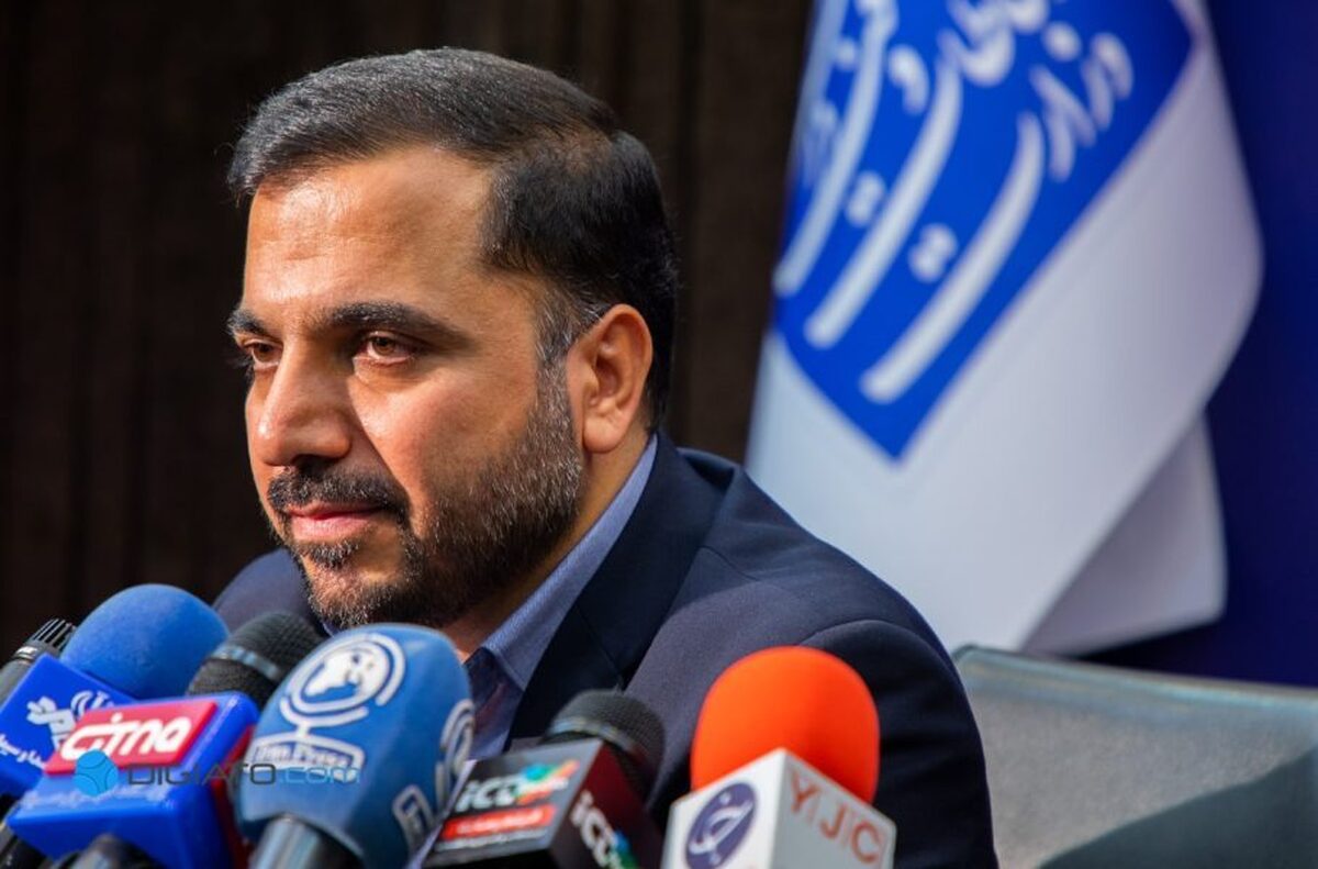 وزیر ارتباطات اطلاعات تاکید کرد: با مقدمات فراهم شده و بر‌اساس هدف‌گذاری تعیین شده امسال ۸ تا ۱۰ میلیون پوشش فیبر نوری منازل و کسب و کار‌ها ایجاد خواهد شد و هفته آینده در روز جهانی ارتباطات فاز نخست این پروژه با تحت پوشش قرار گرفتن ۳ میلیون خانوار با حضور رئیس‌جمهور افتتاح خواهد شد.