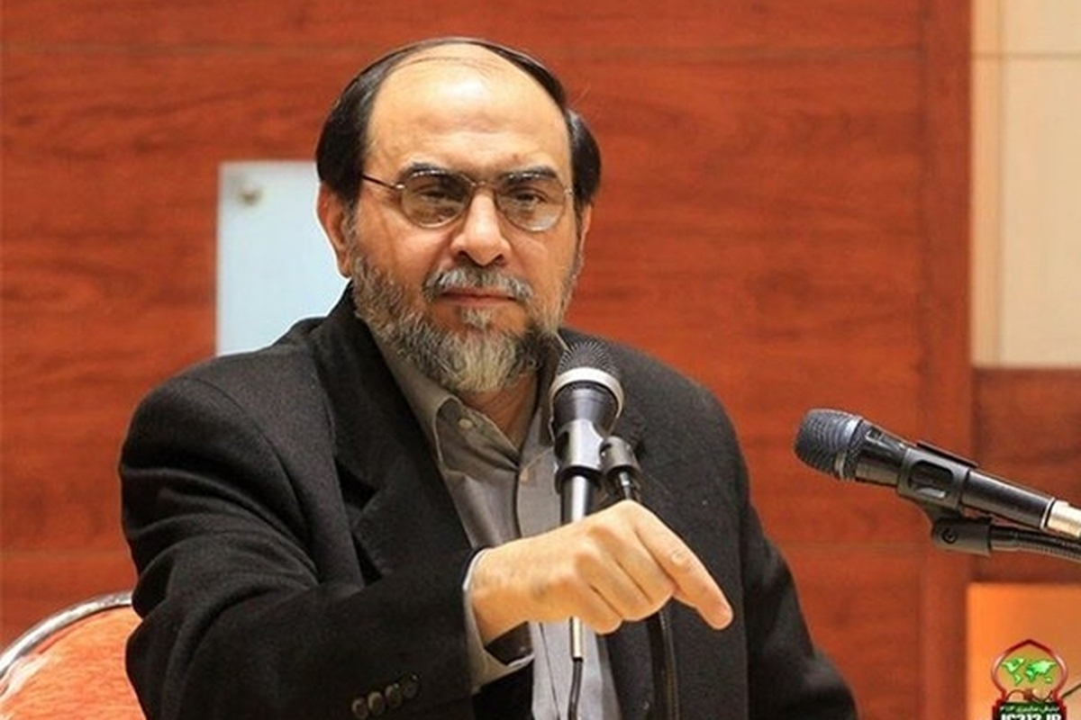 حسن روحانی رئیس‌جمهور سابق ایران در نامه‌ای به قوه قضائیه، خواستار پیگیری  قضایی  اظهارات اخیر حسن رحیم‌پور ازغدی شد. رحیم‌پور ازغدی اخیراً در یک سخنرانی درباره علیرضا اکبری جاسوس انگلیس که به تازگی اعدام شده، گفت که وی در ستاد انتخاباتی حسن روحانی بوده است