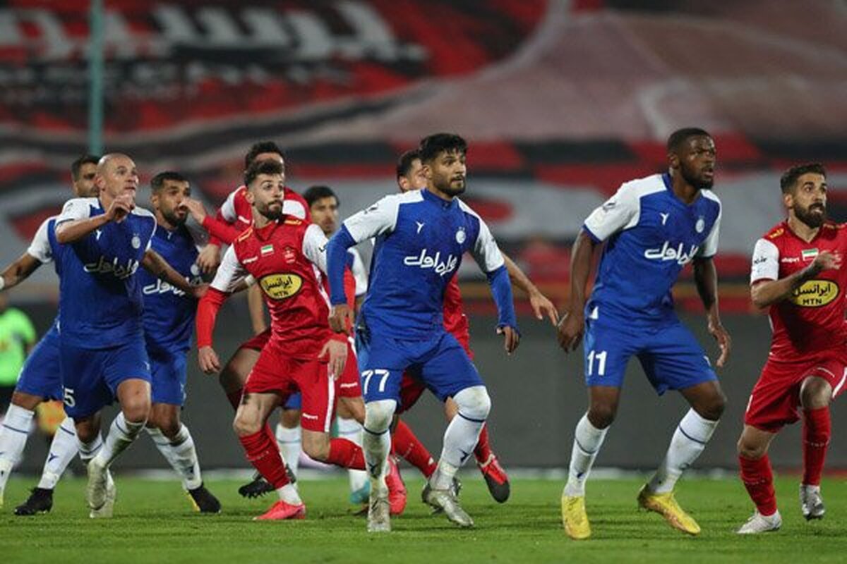 استقلال و پرسپولیس روز یکشنبه، ۳ اردیبهشت به مصاف هم می‌روند.