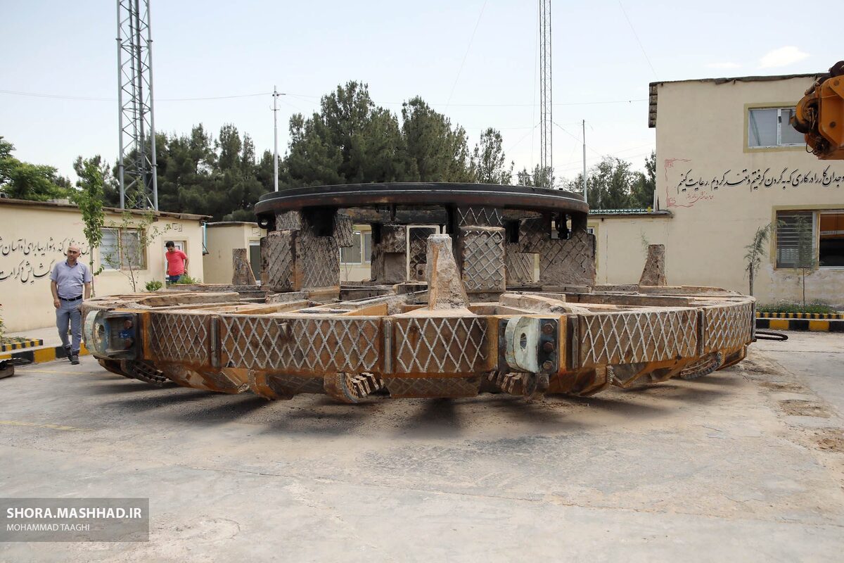 مدیرعامل شرکت قطارشهری شهرداری مشهد از انجام عملیات دمونتاژ دستگاه TBM خط سه متروز مشهد تا اواسط خرداد سال جاری خبر داد.