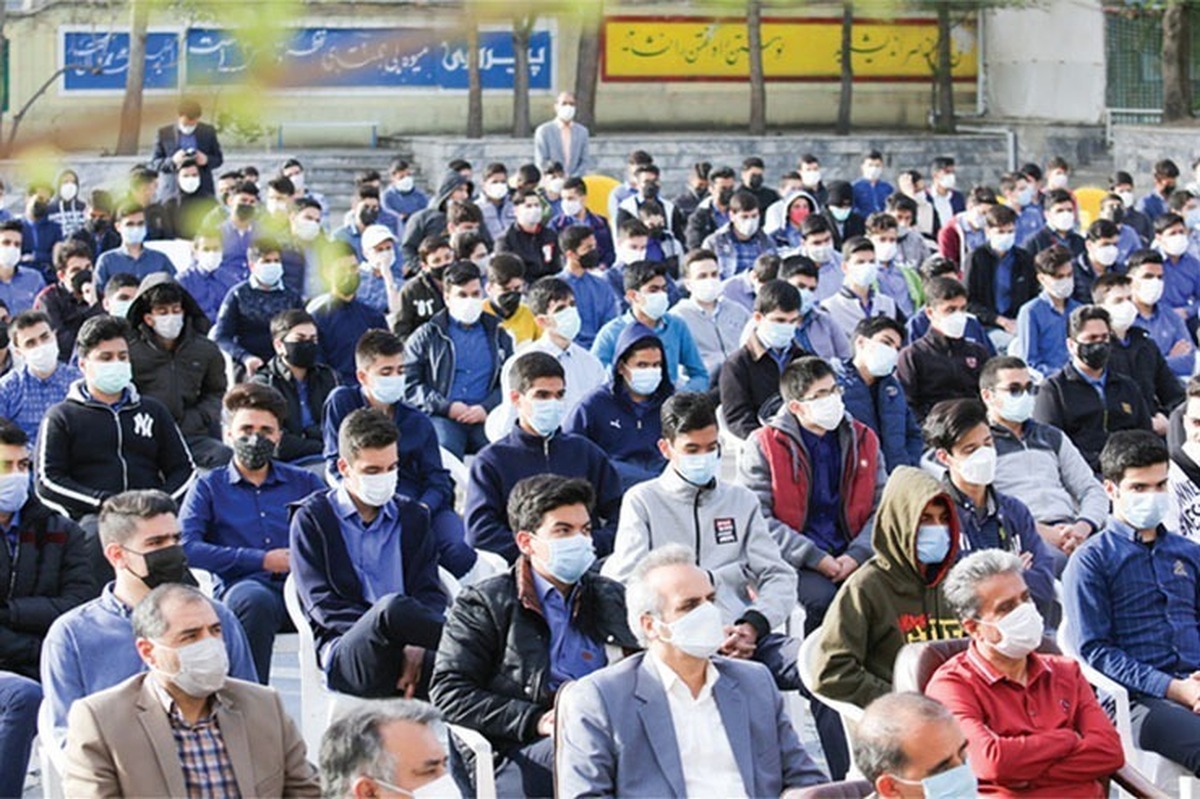 معاون فرهنگی و هنری سازمان اجتماعی و فرهنگی شهرداری مشهد مقدس گفت: باشگاه تخصصی مخاطب‌محور «مانا» که از خردادماه سال گذشته فعالیت خود را آغاز کرده، دارای بیش از ۱۰ هزار مخاطب نوجوان مشهدی است.