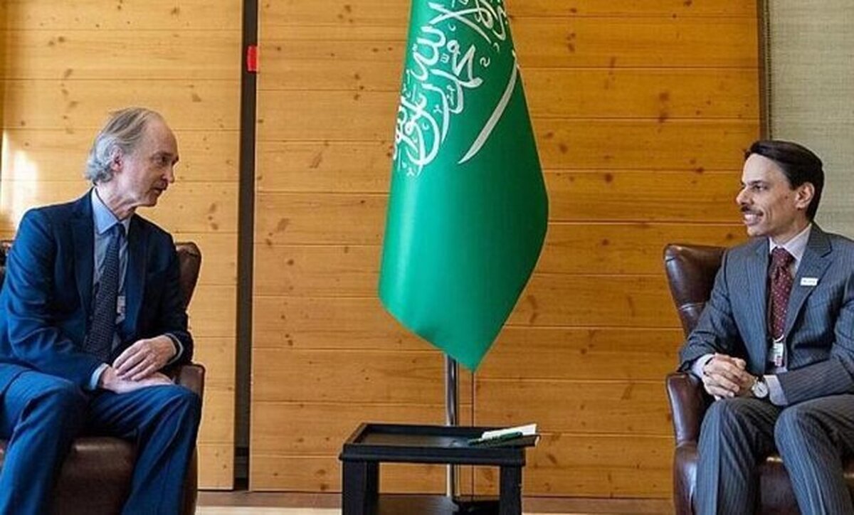 وزیر خارجه عربستان و فرستاده ویژه دبیرکل سازمان ملل به سوریه، درباره تلاش ها برای حل بحران سوریه گفت وگو کردند.