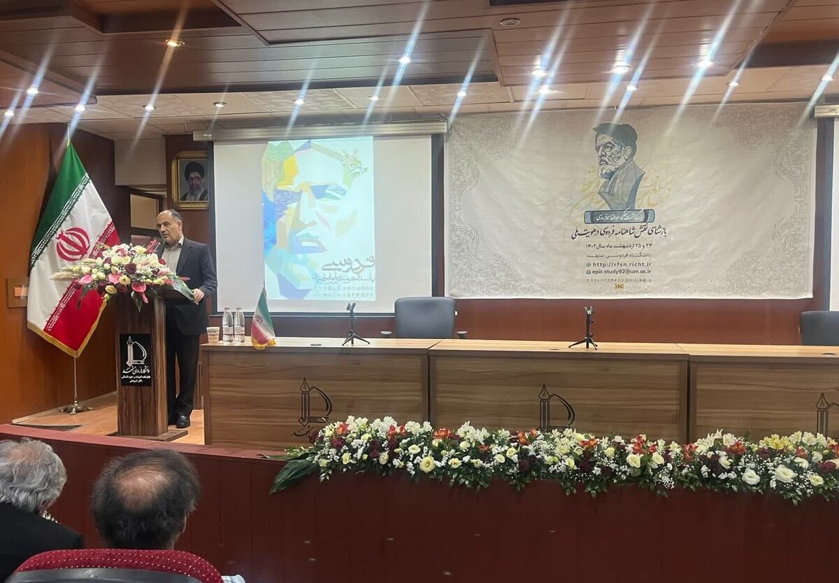 محمود شالویی گفت: آنچه فردوسی آغاز کرد امروز تداوم و استمرار دارد و امیدواریم در حوزه ادب، فرهنگ و هنر روز به روز بر ارزش و اهمیت آن افزوده شود.