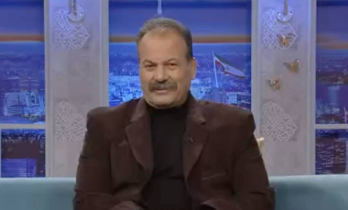 محمد محمودی، کشتی گیر اسبق تیم ملی ایران در یکی از قسمتهای مستند «خانه های نورانی» خاطره ای از دیدار تیم کشتی با آیت‌الله خامنه‌ای که در آن زمان رئیس جمهور بودند تعریف می کند.