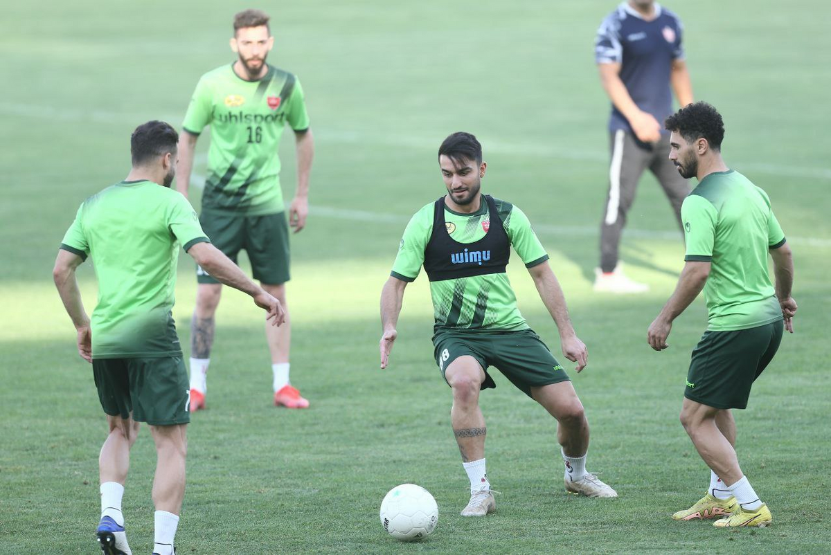 پرسپولیسی‌ها فقط پاداش را گرفتند