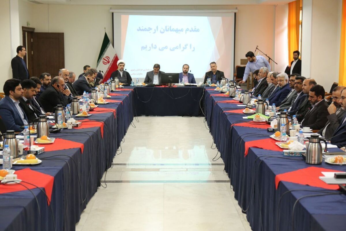 معاون سیاسی وزیر کشور گفت: فعالیت ۸۵۰ هزار نفر به عنوان عوامل اجرایی در انتخابات مجلس شورای اسلامی و خبرگان رهبری پیش‌بینی شده است.
