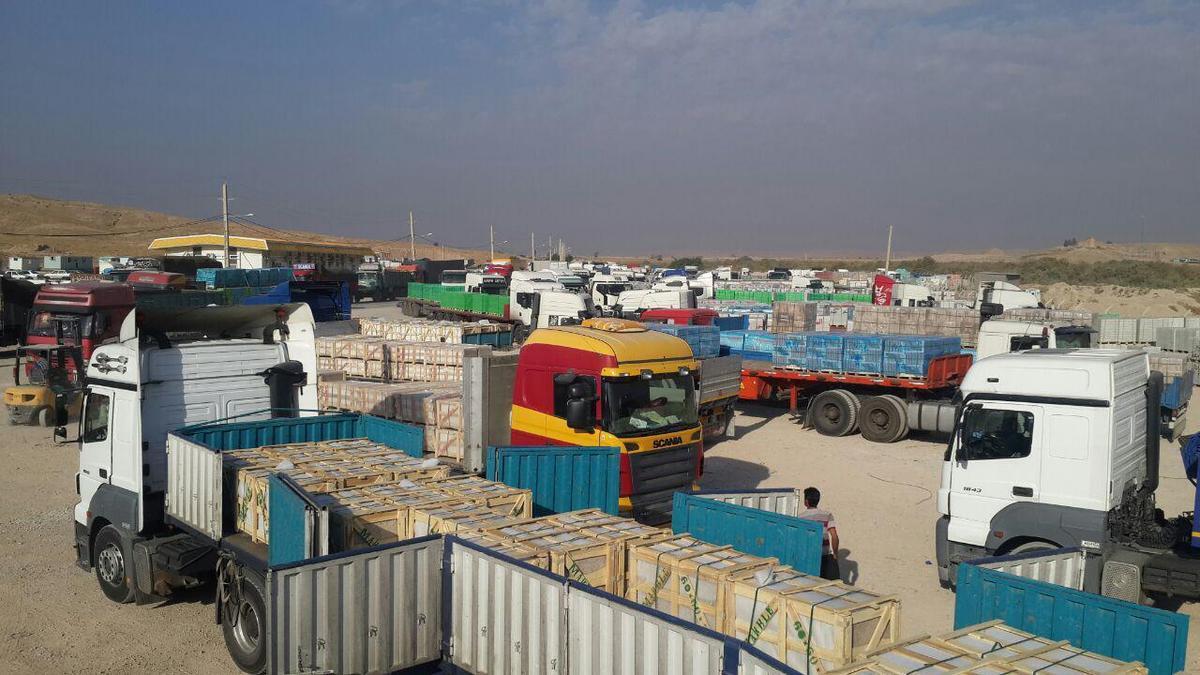 رئیس اتاق بازرگانی، صنایع، معادن و کشاورزی خراسان رضوی گفت: رابطه خراسان رضوی و تاجیکستان به سال‌های بسیار دور برمی‌گردد، اگرچه از هم جدا شده‌ایم، اما ریشه دولت از یک خاک است. این بزرگترین نقطه اشتراکی است که بین دو ملت ایران و تاجیکستان وجود دارد و باید آنرا به خوبی بشناسیم و در راه هم افزایی و پیروزی دوملت به نتیجه برسانیم.