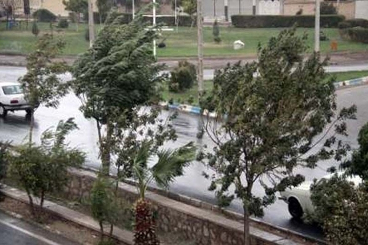 معاون عملیات سازمان امداد و نجات جمعیت هلال احمر نسبت به بارش شدید باران و وزش باد در ۱۶ استان کشور هشدار داد.