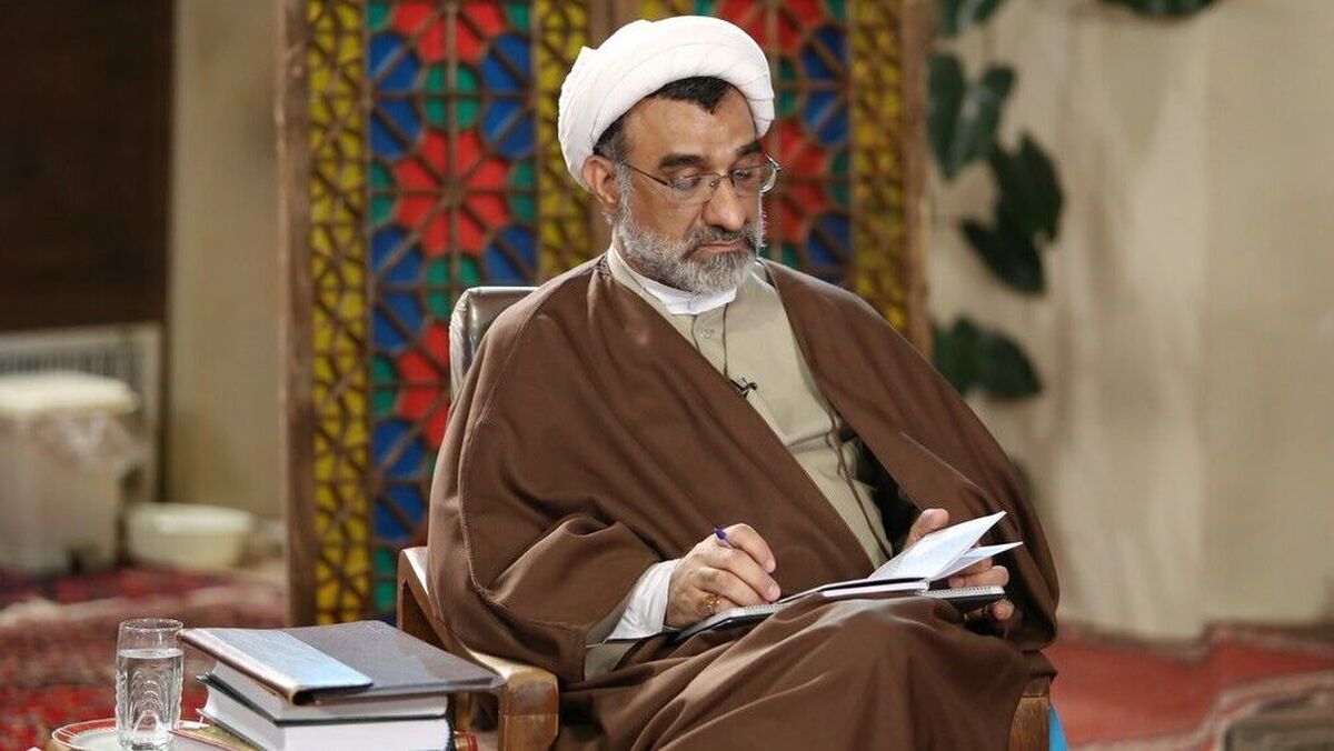 حجت الاسلام والمسلمین عبدالحسین خسروپناه دبیر شورای عالی انقلاب فرهنگی در جمع ائمه جمعه استان خراسان رضوی، از بررسی بند‌های فرهنگی برنامه هفتم توسعه در دبیرخانه این شورا خبر داد.