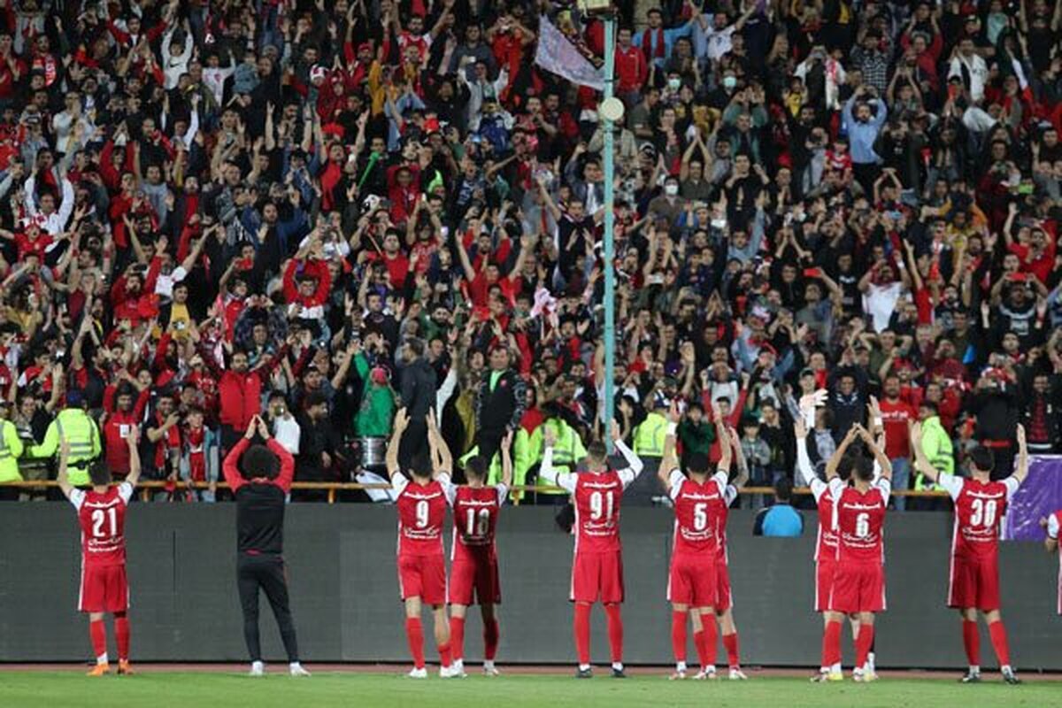 پرسپولیس موفق شد نساجی را شکست دهد و قهرمان لیگ برتر ایران شود.