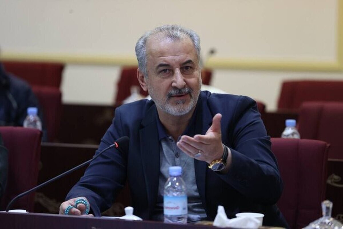 مدیرعامل باشگاه پرسپولیس خطاب به زیر سوال بردن قهرمانی پرسپولیس از سوی برخی رقبا، گفت: آقای پروین ۳۵ سال پیش به من می‌گفت که بازنده تا یک هفته اجازه دارد فحاشی کند و شما چیزی به او نگویید. این بنده‌های خدا هزینه کرده‌اند و دوست داشتند قهرمان بشوند، اما نشدند و الان باید چیزی بگویند.