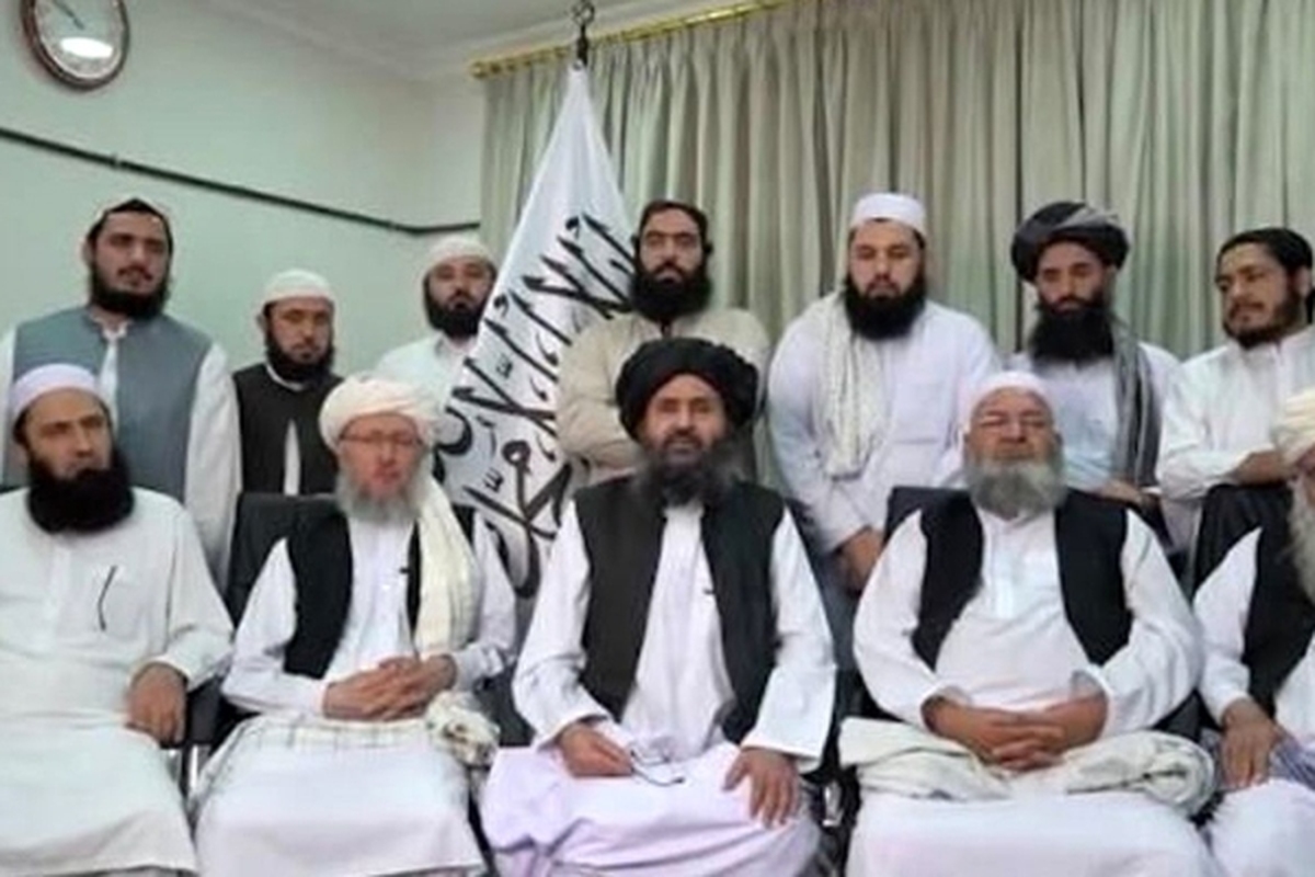 مقام طالبان با انتشار توییتی به وزیر خارجه ایران توهین کرد.
