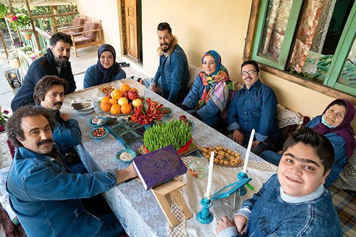 مهدی فرجی تهیه‌کننده سریال «نون‌خ» در میزگرد بررسی این سریال به سریال‌های دنباله‌دار و نظر رئیس صدا و سیما در این باره می‌پردازد و همچنین اشاره‌ای به تکلیف و سرانجام ساختِ فصل جدید سریال «پایتخت» دارد.