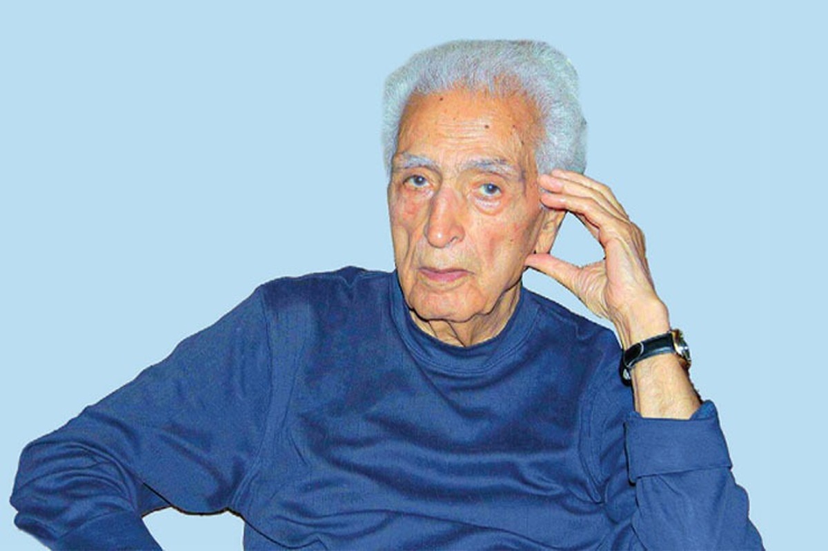 آنچه نام محمدعلی اسلامی ندوشن را در تاریخ فرهنگ و ادب ایران ماندگار کرد، تألیف و ترجمه بیش از هفتاد اثر ارزشمند به زبان فارسی است که حاصل سال‌ها پژوهش و مطالعه در زمینه‌های ادبی گوناگون است.