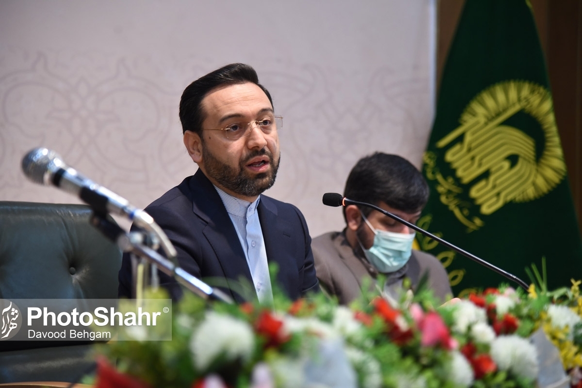 قائم مقام تولیت آستان قدس رضوی گفت: تلاش خواهیم کرد با استمرار جذب و پرورش نیروهای متعهد و متخصص در این آستان ملکوتی، خدمت‌رسانی به زائران و مجاوران را از نظر کمی و کیفی ارتقا بخشیم.