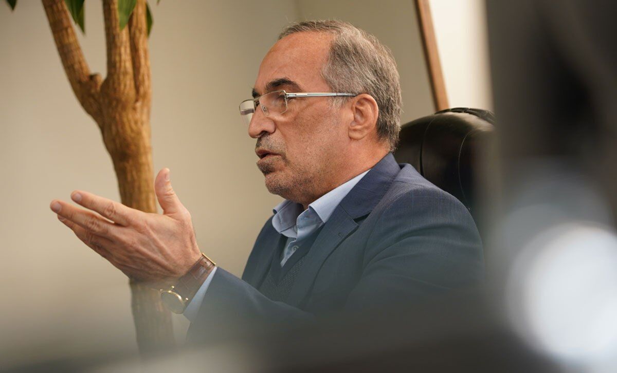واعظ آشتیانی، مدیرعامل سابق استقلال از قربانزاده، رئیس سازمان خصوصی خواسته به امور اقتصادی‌اش بپردازد.