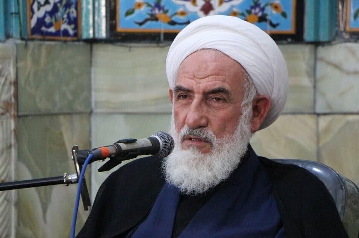معاون سیاسی، امنیتی و اجتماعی استاندار مازندران گفت: در پی جان باختن شهادت گونه آیت الله عباسعلی سلیمانی عضو مجلس خبرگان رهبری به دستور استاندار سه روز عزای عمومی در مازندران اعلام شده است و پیکر وی در قم تشییع و خاکسپاری می‌شود.