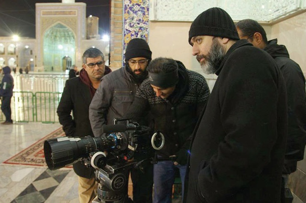میزگرد اختصاصی شهرآرا با حضور سه سینماگر خراسانی با موضوع بررسی جایگاه مشهد و خراسان در سینمای کشور و مشکلات آن در این هفته در دفتر انجمن سینمای جوان مشهد برگزار شد.