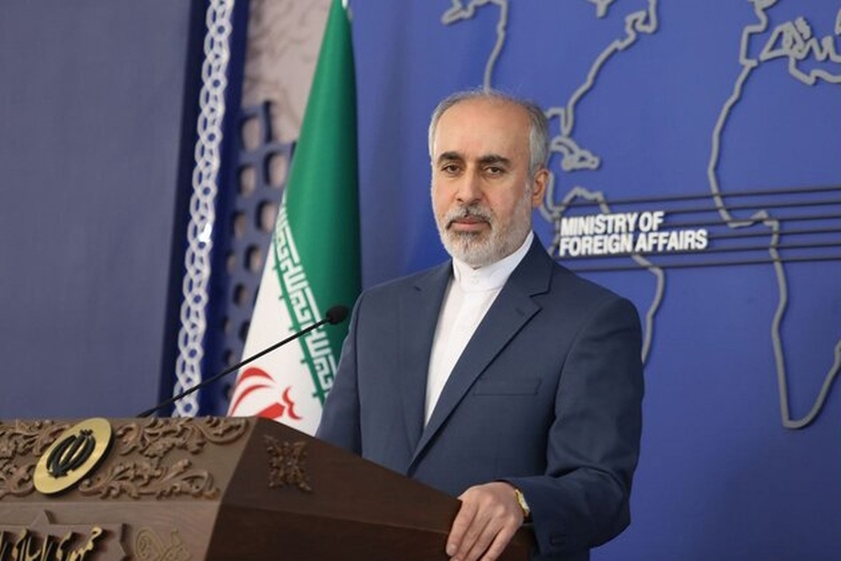 سخنگوی وزارت امور خارجه گفت: جمهوری اسلامی ایران در مسیر مقابله با تروریسم و اجرای عدالت در قبال تروریست‌ها از هیچ کس اجازه نخواهد گرفت.