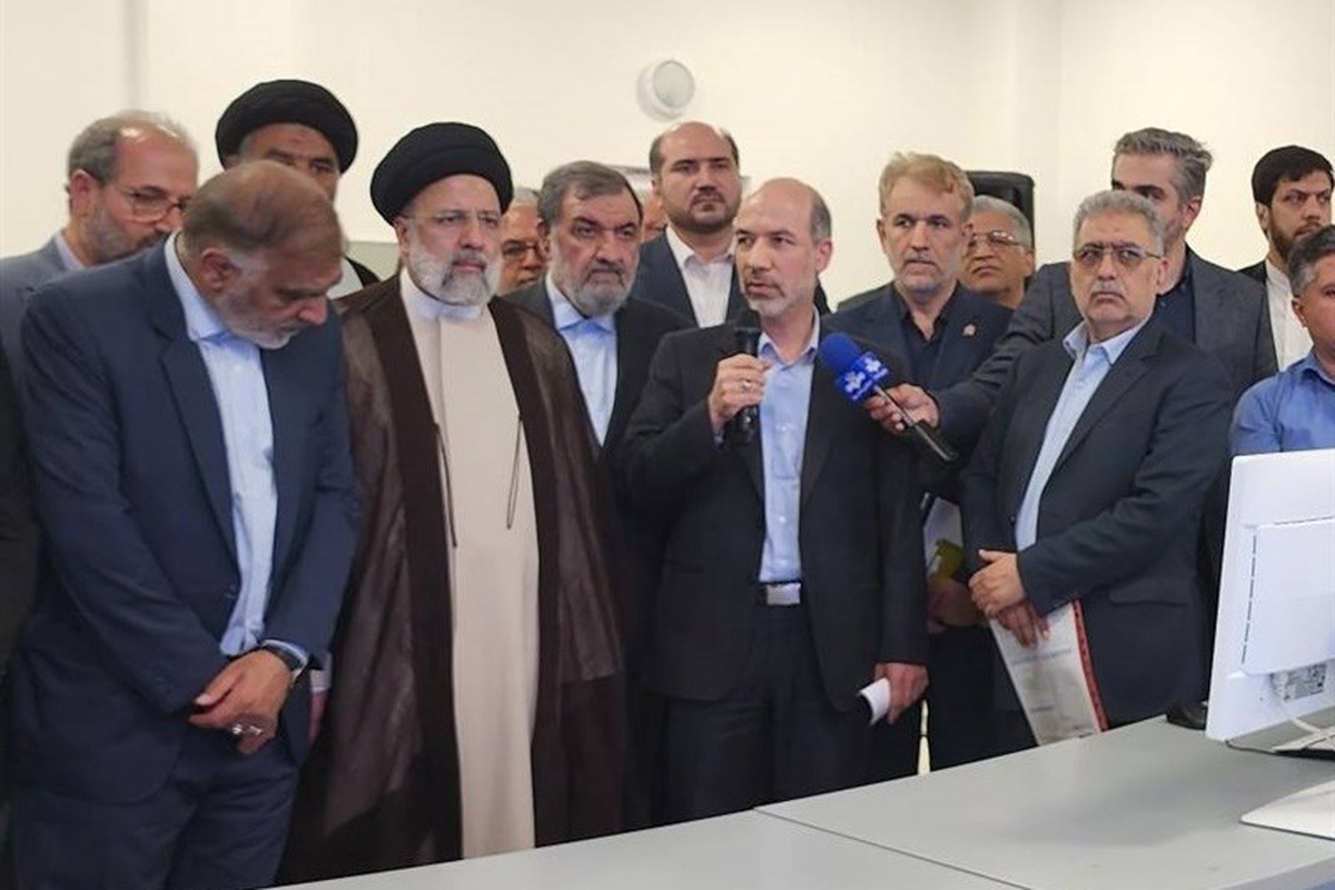 رئیس جمهور در ادامه برنامه‌های دور دوم سفر‌های استانی دولت مردمی به خوزستان، پروژه آبرسانی به ۱۷۴ روستای این استان را به صورت رسمی افتتاح کرد.
