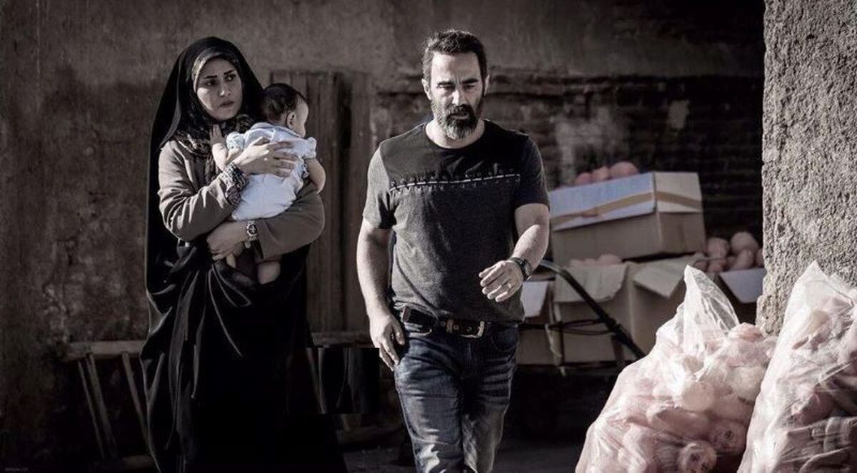 فیلم سینمایی سه کام حبس که پس از گذشت سال‌ها از زمان تولید به تازگی و در روز‌های اخیر روی پرده اکران قرار گرفته، بیش از آن که یک درام اجتماعی باشد یک پایان تلخ است.