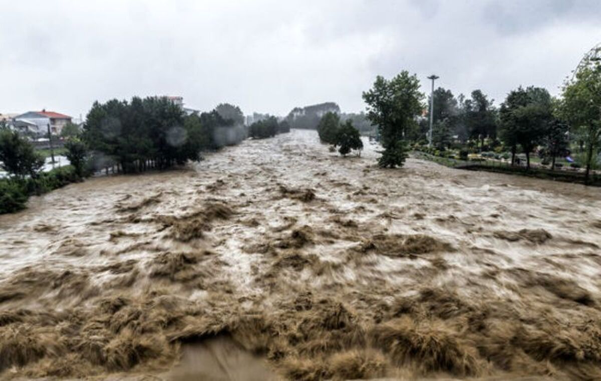 آب‌گرفتگی و سیل در روز پنجشنبه ۷ اردیبهشت ۱۴۰۲ در خراسان‌شمالی خساراتی را به همراه داشت.