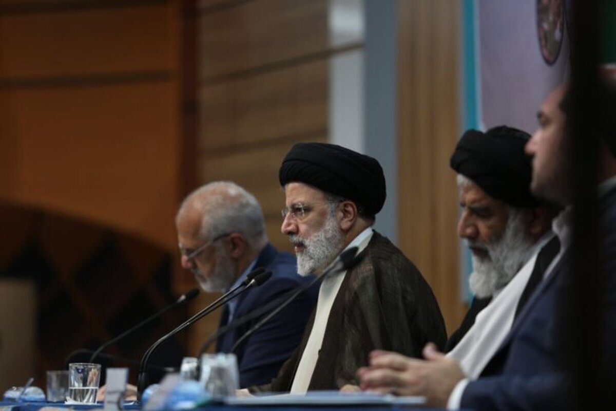 سید ابراهیم رئیسی با اشاره به ضرورت میدان دادن بخش خصوصی برای ورود به مسکن سازی در کشور گفت: نیاز کشور احداث سالانه یک میلیون مسکن است که به دلیل بی توجهی دولت های گذشته در اجرای این قانون مشکل فعلی بازار مسکن را در پی داشته است.