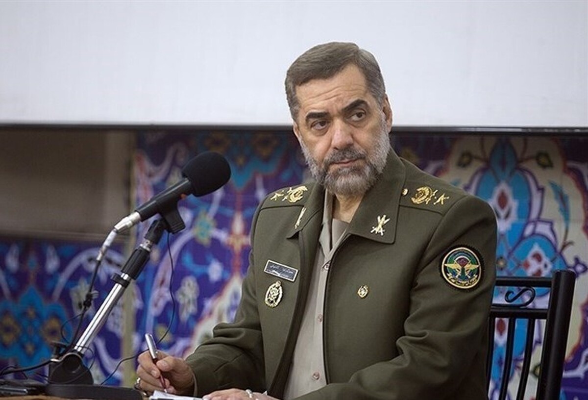 وزیر دفاع گفت: اولویت بخشی به فضا، پدافند هوایی، موشکی، پهپادی و عرصه‌های جنگ شناختی از برنامه‌های مهم و راهبردی وزارت دفاع است.