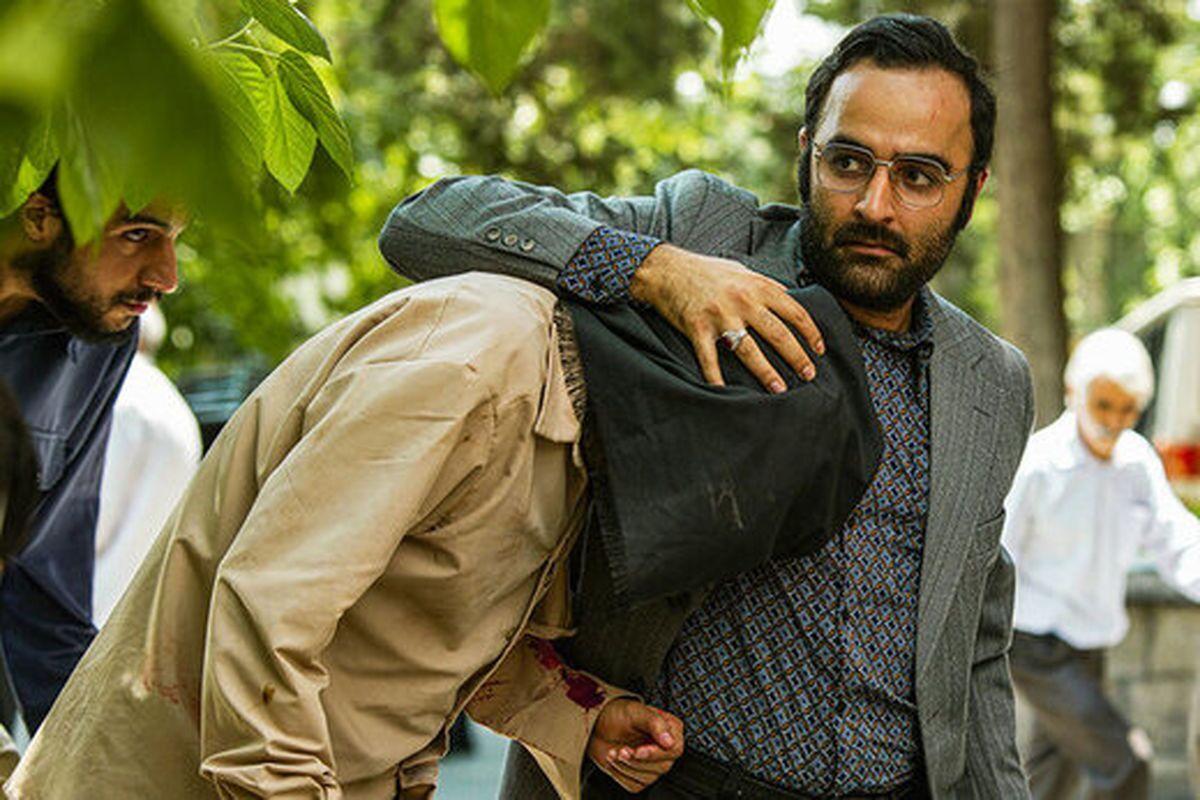 سرانجام فیلم سینمایی «مصلحت» ساخته حسین دارابی پس از ۳ سال بلاتکلیفی از هفته آینده راهی اکران در سینما‌های کشور خواهد شد.