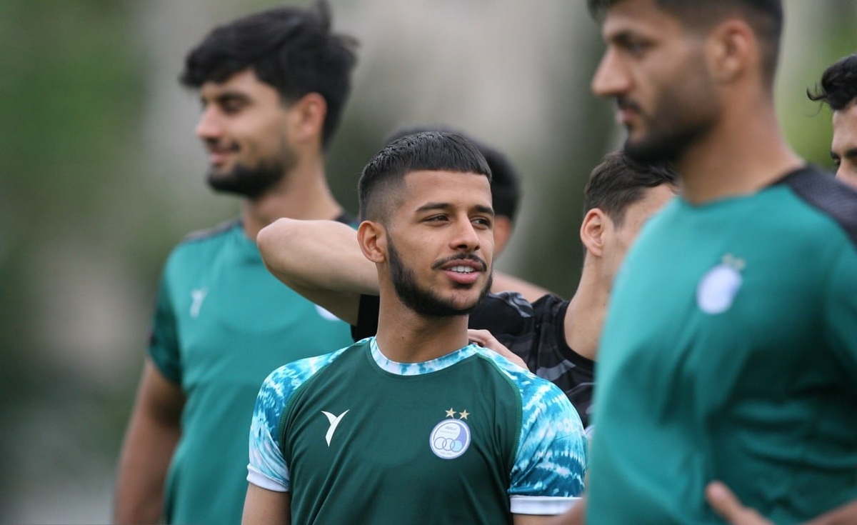 مهدی قایدی و محمد محبی دو بازیکن بوشهری استقلال می‌توانند فصل بعد نیز برای آبی‌ها به میدان بروند.