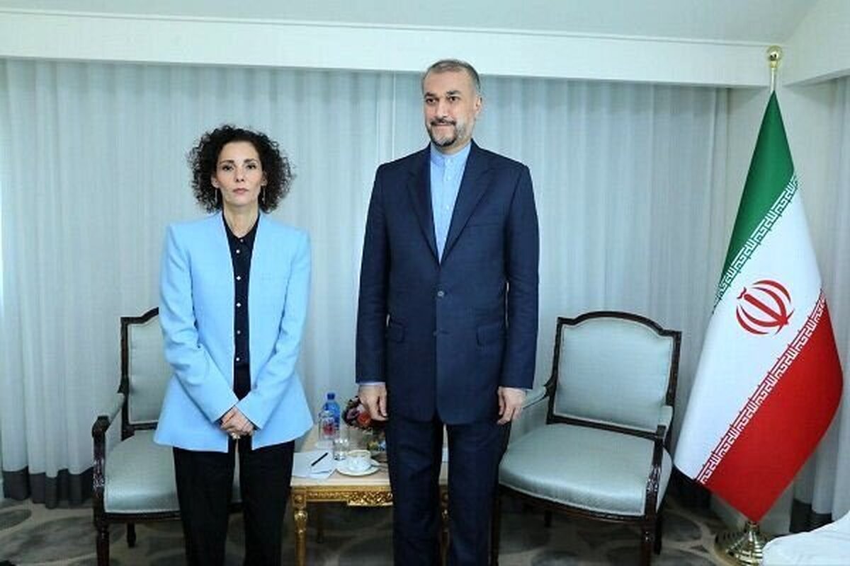 وزیر امور خارجه کشورمان در تماس همتای بلژیکی با وی گفت: ایران کشوری کاملا امن و مقصدی مطمئن و جذاب برای گردشگران است.