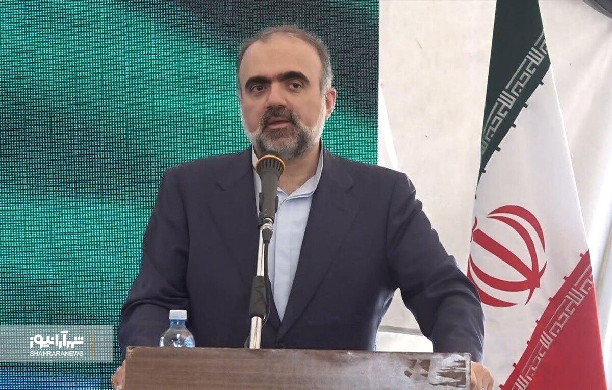 سرپرست وزارت صمت گفت: عملیات اجرای انتقال آب از دریای عمان به محور شرق کشور آغاز  شده، امیدواریم تا پایان سال آینده عملیات انتقال آب دریای عمان به مشهد مقدس را اجرایی کنیم.