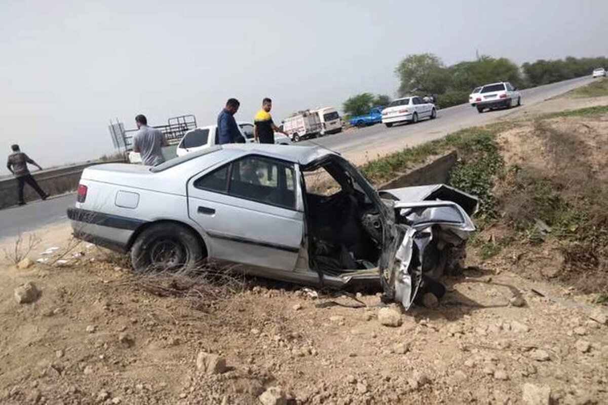 مسئول روابط عمومی مرکز اورژانس پیش بیمارستانی دانشگاه علوم پزشکی مشهد گفت: وقوع پنج سانحه رانندگی در خراسان رضوی ۲۷ مصدوم بر جا گذاشت.