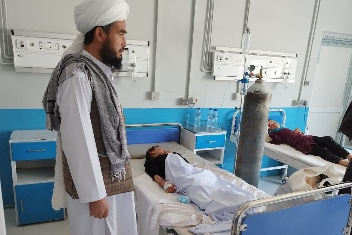 بنابر اعلام یک مقام محلی افغانستان، دست کم ۸۰ دانش آموز دختر در دو حمله جداگانه به مدارس ابتدایی در ولایت سرپل در شمال این کشور مسموم شدند.