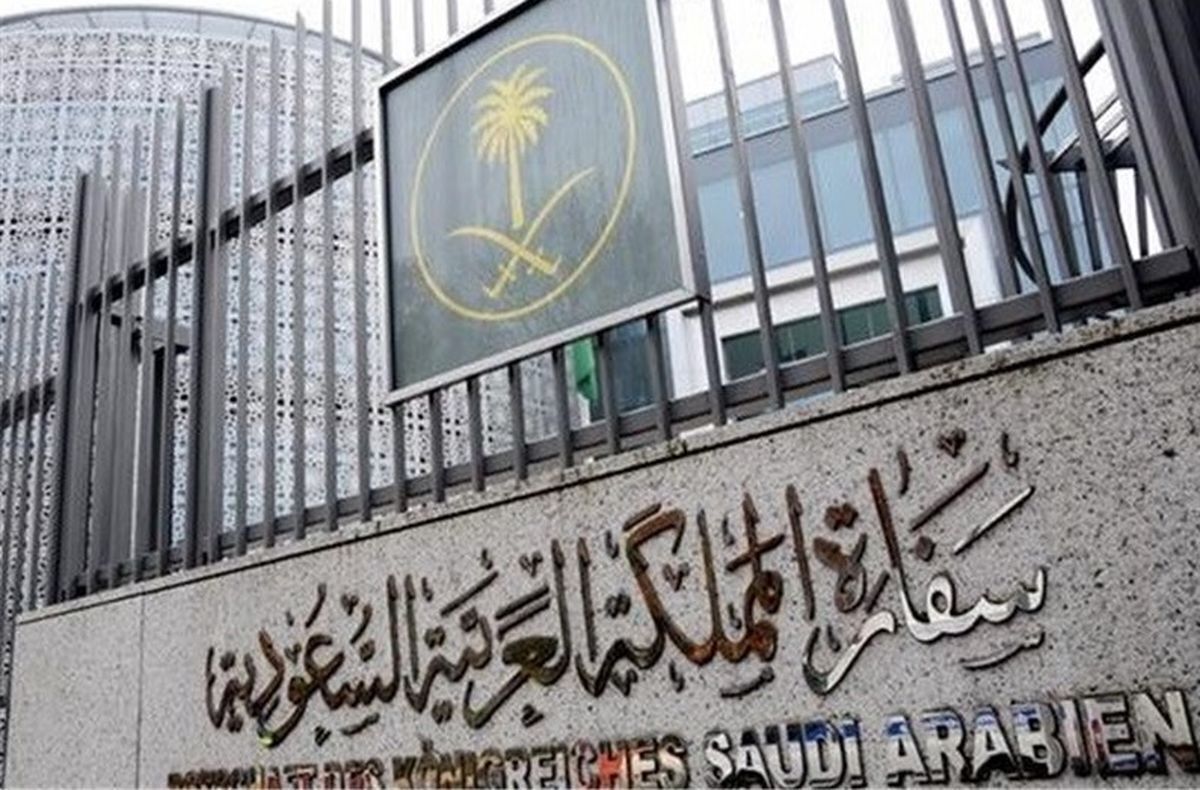 یک منبع دیپلماتیک اعلام کرد که موعد افتتاح سفارت ایران روز سه شنبه ساعت ۶ عصر به وقت محلی با حضور سفیر ایران در عربستان خواهد بود.