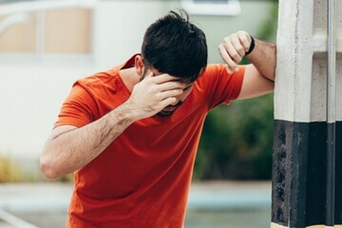 ام اس یک نوع اختلال خود ایمنی است که به اعصاب در طناب نخاعی و مغز آسیب می‌زند.