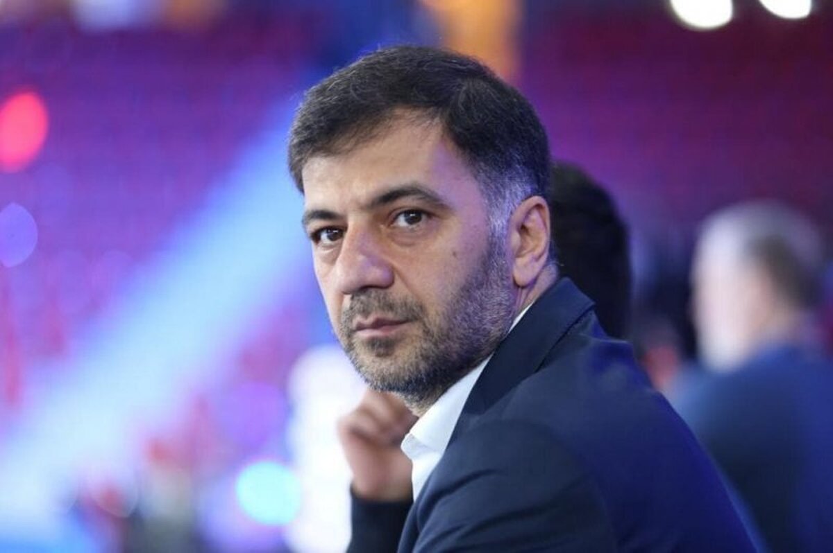 سرپرست مدیرعامل استقلال در یک برنامه تلویزیونی در خصوص بازیکنان استقلال دست به افشاگری زد.