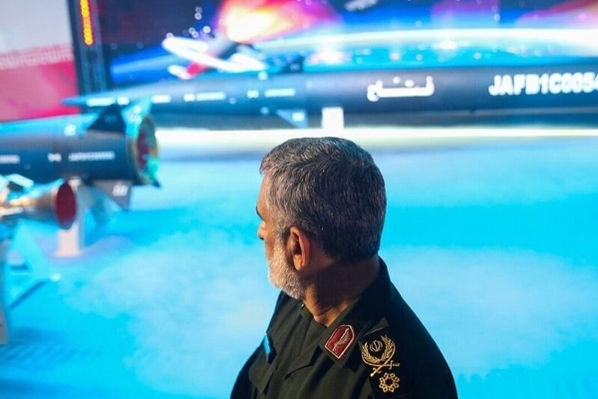 واکنش رسانه های بیگانه فارسی زبان به سر و صدای موشک ابرفراصوت ایران را در این فیلم مشاهده می‌کنید.