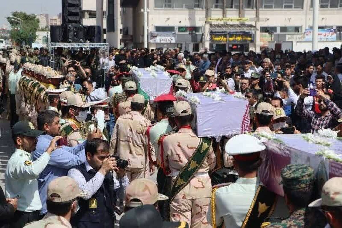 فرمانده مرزبانی استان خراسان رضوی: دشمنان بیش از ۴۴ سال است که توطئه‌ها و برنامه‌های مختلف برای برهم‌زدن نظم و امنیت ایران دارند که در همه اقدامات خود ناکام بوده‌اند.