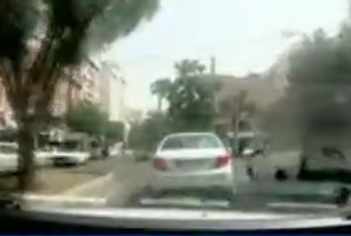 ویدئویی از تعقیب و گریز خودرو دنا سرقتی توسط پلیس آگاهی را در تهران در ادامه مشاهده کنید.
