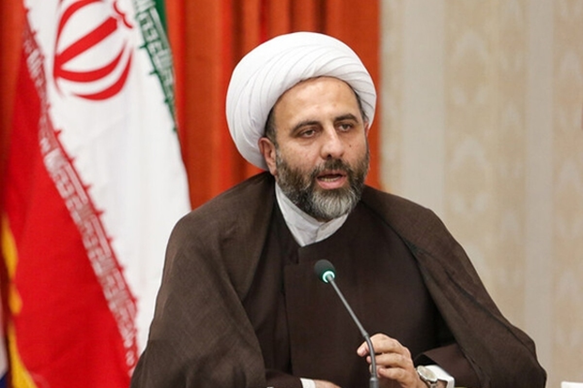 معاون هماهنگی و مدیریت امور زائرین استانداری خراسان رضوی گفت: کارهایی زیادی برای فردوسی انجام شده که جای احترام دارد اما ما باید بیش از آنچه تاکنون انجام دادیم برای فردوسی کار کنیم.