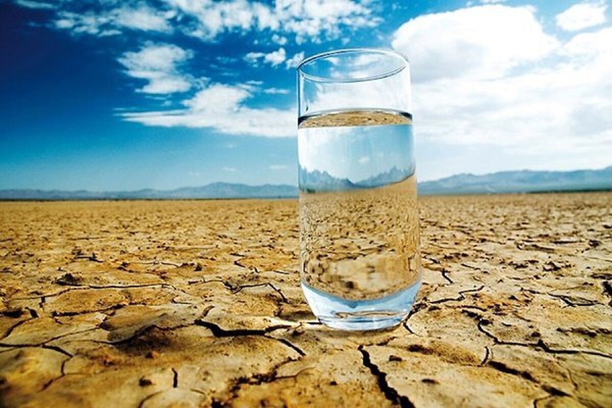 عضو مجمع نمایندگان استان مازندران در واکنش به صحبت‌های محسن رضایی مبنی بر انتقال آب دریای خزر به استان سمنان گفت: انتظار می‌رود مسئولان در اقدامات محیط زیستی که تبعات بلند مدتی دارد و گاهی قابل جبران نیستند محتاط‌تر سخن بگویند و سنجیده‌تر عمل کنند.