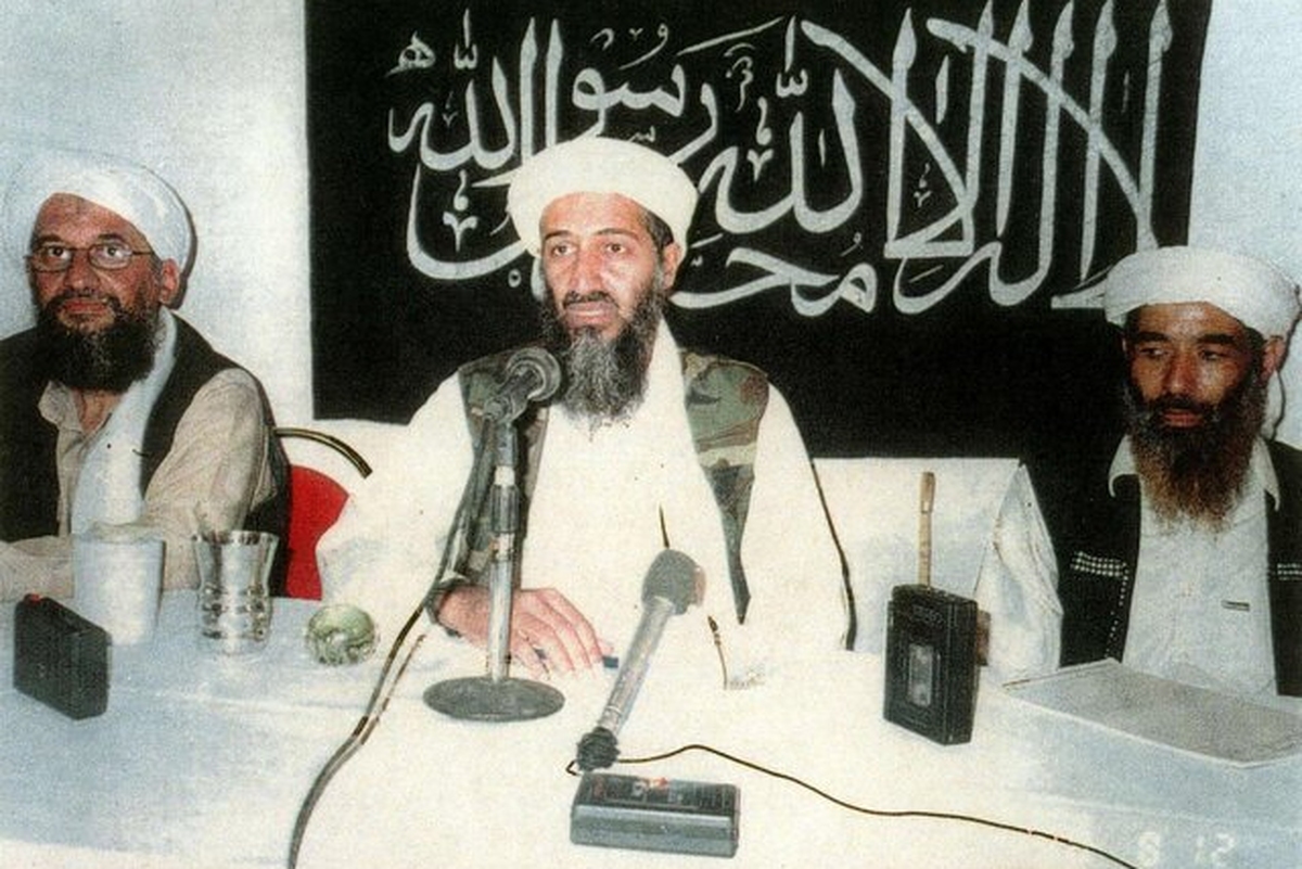 یک رسانه عرب زبان درباره وضعیت امروز القاعده نوشت: این سازمان در برهه فعلی به دلایل مختلف و مهم‌ترین آنها «ناتوانی و عدم قدرت» دیگر قادر به تکرار حملات بزرگ گذشته خود در سطح جهانی نیست و می‌توان گفت که در شرایط فعلی «پروژه جهانی» اسامه بن لادن، بنیان گذار این سازمان افول کرده و از بین رفته است.